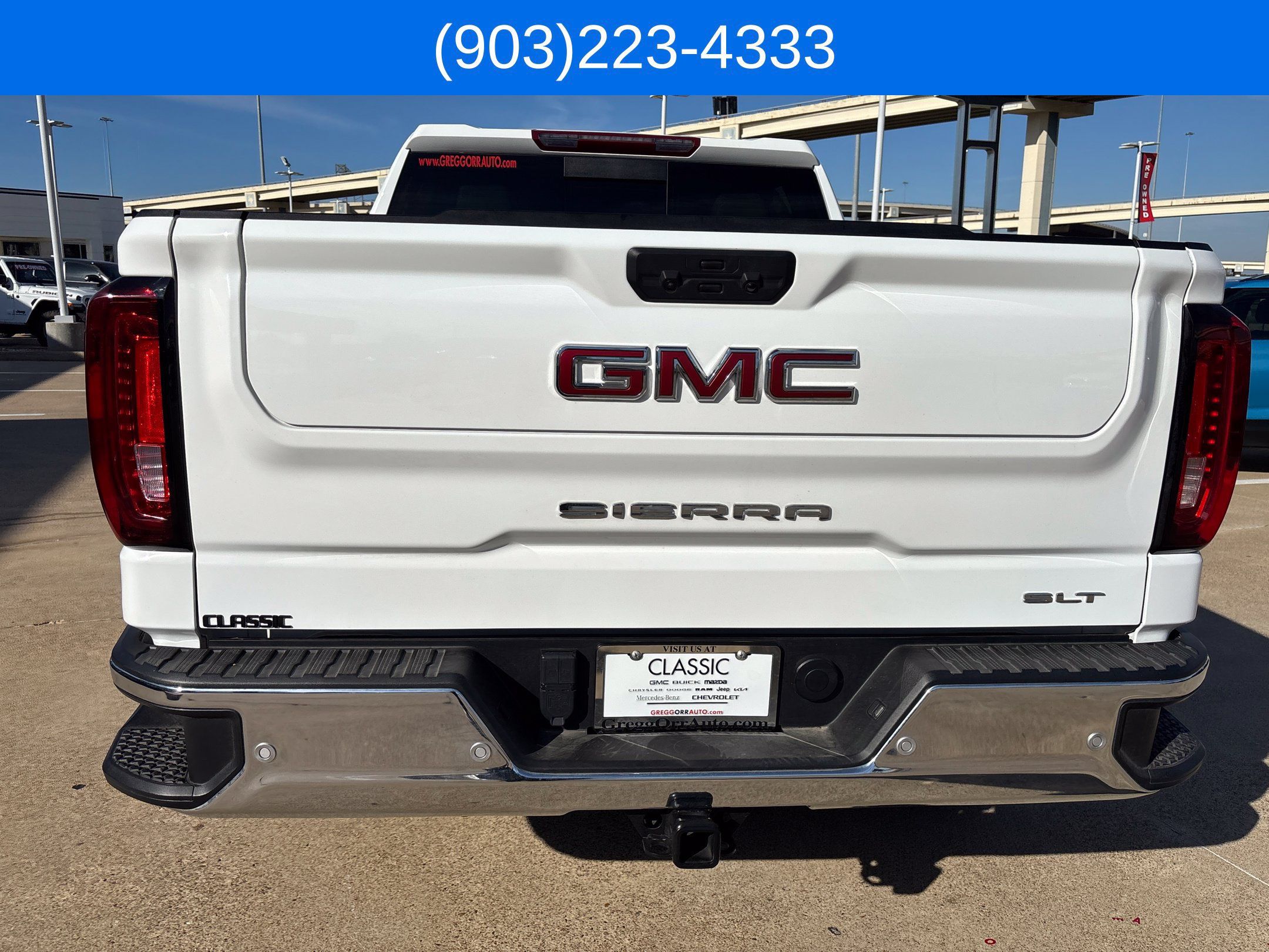 Used 2024 GMC Sierra 1500 SLT w/ SLT Premium Plus Package AWD/4WD image 11