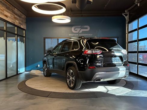 Used 2022 Jeep Cherokee Limited w/ Elite Package AWD/4WD image 5