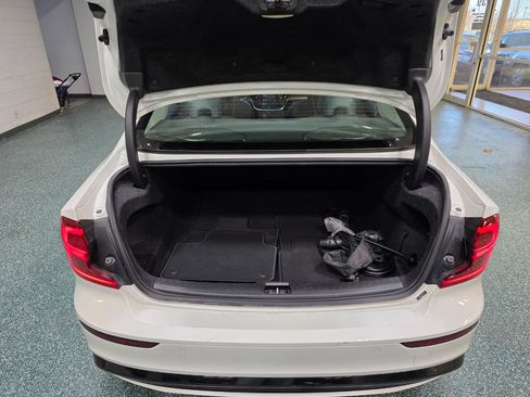 Used 2023 Volvo S60 T8 Plus image 19