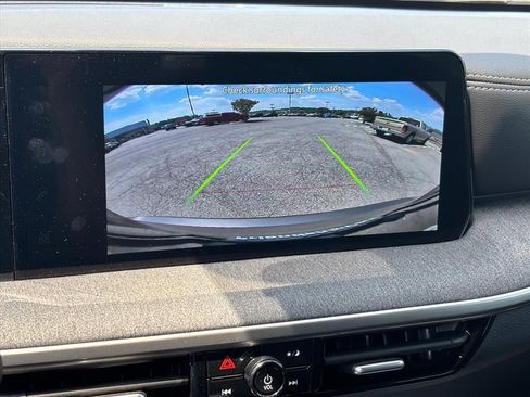 Used 2026 Nissan Kicks SV w/ Charging Package FWD image 6