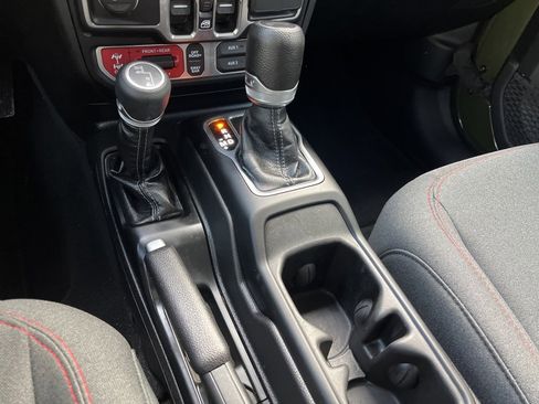 Used 2024 Jeep Wrangler Rubicon image 36