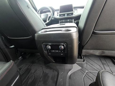 Used 2024 Chevrolet Suburban RST w/ Luxury Package RWD image 20