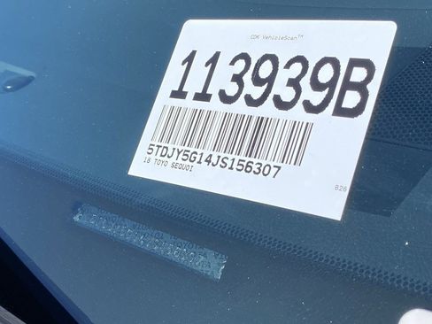 Used 2018 Toyota Sequoia Limited w/ Safety & Convenience Package image 11