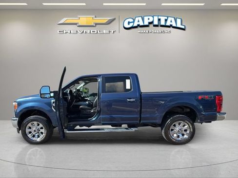 Used 2017 Ford F250 Lariat w/ Lariat Ultimate Package AWD/4WD image 10