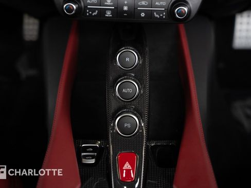 Used 2022 Ferrari Portofino M image 32