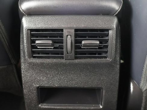 Used 2024 Mitsubishi Outlander SE AWD/4WD image 53