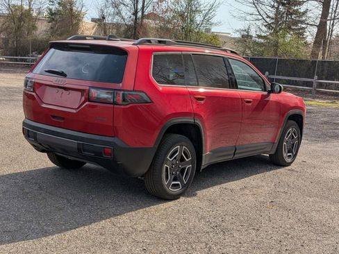 New 2026 Jeep Cherokee Laredo image 3