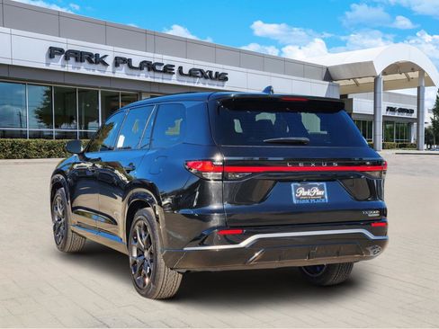 New 2026 Lexus TX 500h AWD image 4