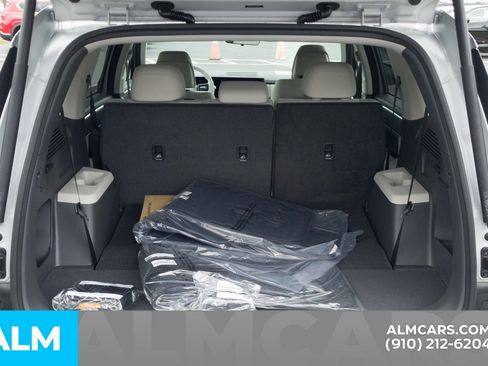 Used 2026 Hyundai Santa Fe SE image 8