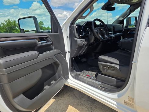 New 2026 Chevrolet Silverado 2500 LT AWD/4WD image 10