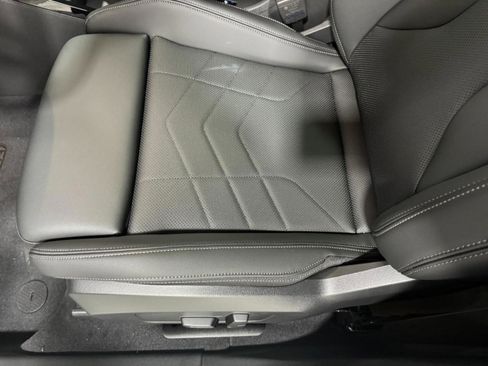 Certified 2025 BMW X2 M35i w/ Premium Package image 28