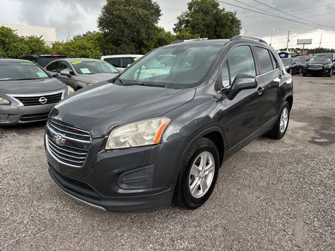 Used 2016 Chevrolet Trax LT w/ LT Convenience Package FWD image 1