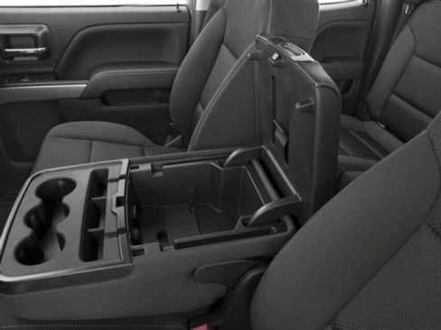 Used 2017 Chevrolet Silverado 1500 LT w/ Redline Edition AWD/4WD image 18
