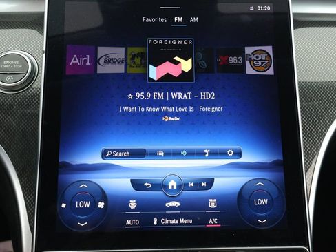 Used 2022 Mercedes-Benz C 300 Sedan image 16