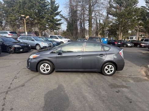 Used 2013 Toyota Prius Two image 4