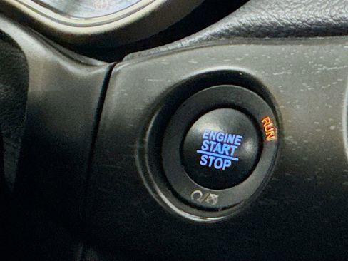 Used 2017 Jeep Grand Cherokee Laredo w/ Quick Order Package 2BE image 17