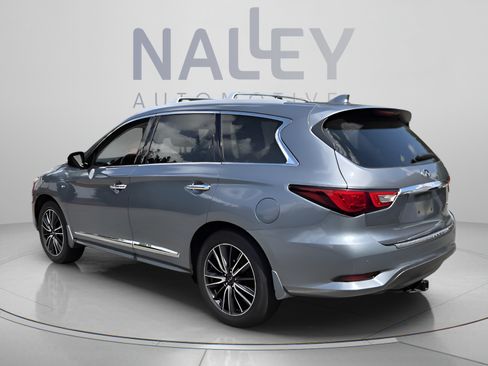 Used 2017 INFINITI QX60 FWD w/ Deluxe Technology Package image 3