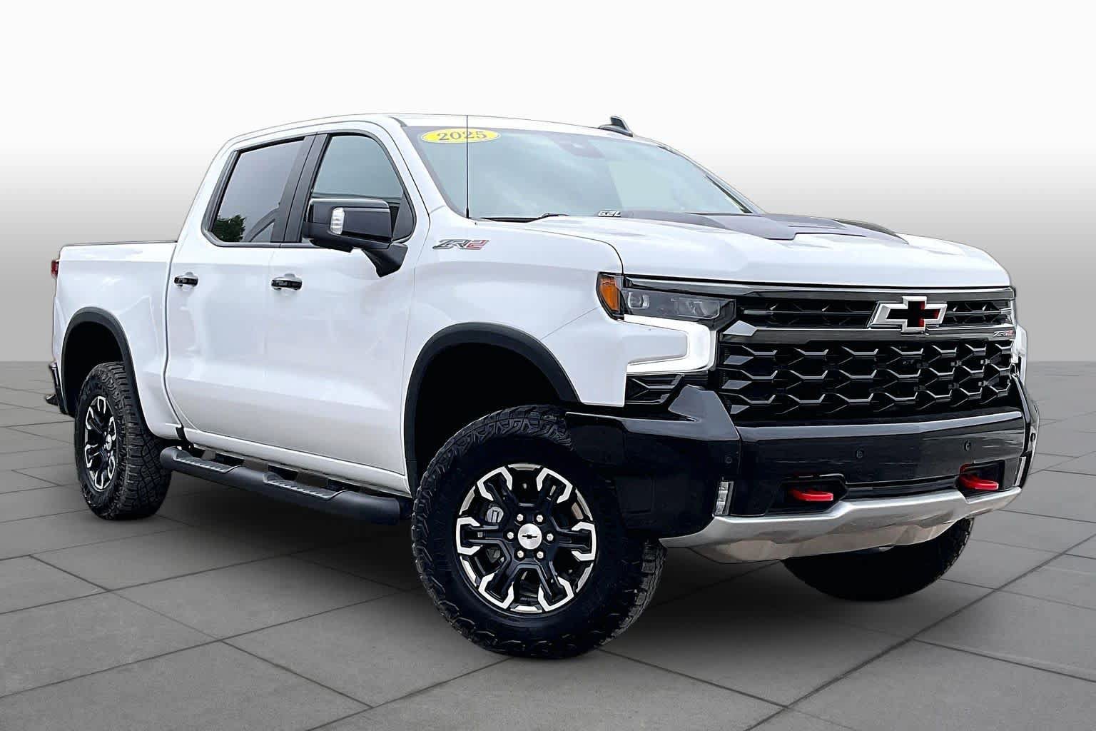 Used 2025 Chevrolet Silverado 1500 ZR2 w/ Technology Package AWD/4WD image 2