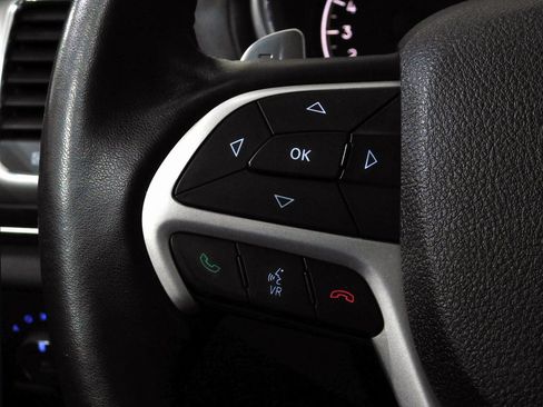 Used 2016 Jeep Grand Cherokee Overland w/ Advanced Technology Group image 49