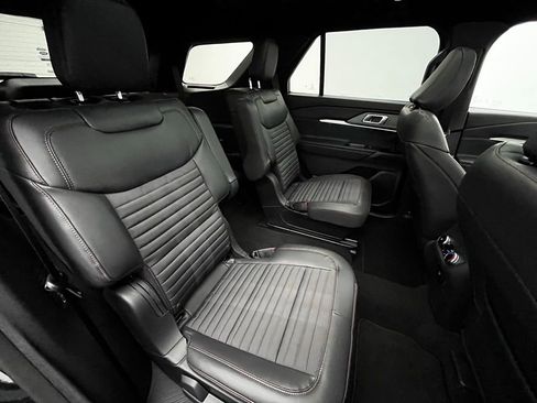 New 2026 Ford Explorer ST-Line w/ ST-Line Street Pack AWD/4WD image 36