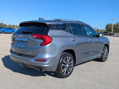 Used 2019 GMC Terrain Denali w/ LPO, Floor Liner Package image 5