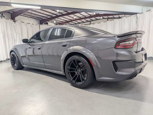 Used 2022 Dodge Charger SRT Hellcat w/ Harman/Kardon Audio Group RWD image 4