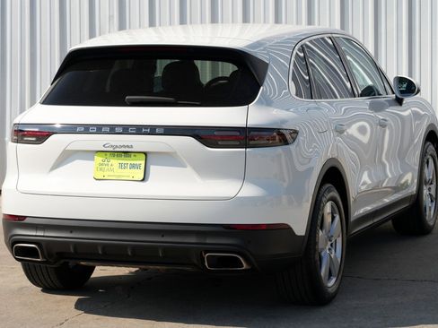 Used 2020 Porsche Cayenne image 53