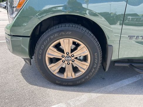 Certified 2024 Nissan Titan SV w/ SV Bronze Edition Package image 51