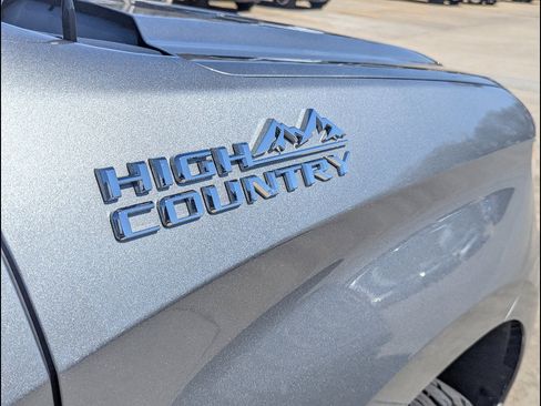 Used 2024 Chevrolet Silverado 1500 High Country w/ Technology Package image 11