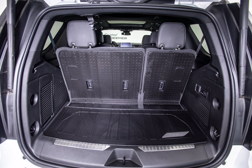 Used 2023 Chevrolet Tahoe RST w/ Luxury Package AWD/4WD image 9