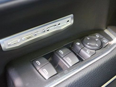 Used 2022 GMC Sierra 1500 Denali w/ Denali Reserve Package image 19