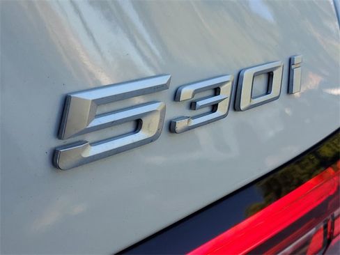 Used 2025 BMW 530i image 8