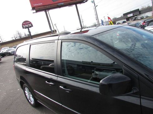 Used 2015 Dodge Grand Caravan SXT FWD image 47
