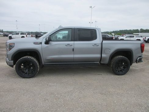 New 2026 GMC Sierra 1500 AT4 w/ AT4 Premium Package AWD/4WD image 11