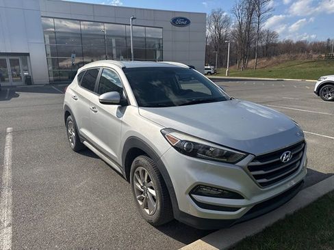 Used 2018 Hyundai Tucson SEL Plus image 3