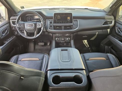 Used 2024 GMC Yukon AT4 w/ Max Trailering Package image 8