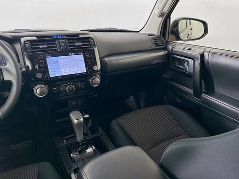 Certified 2024 Toyota 4Runner TRD Off-Road image 22