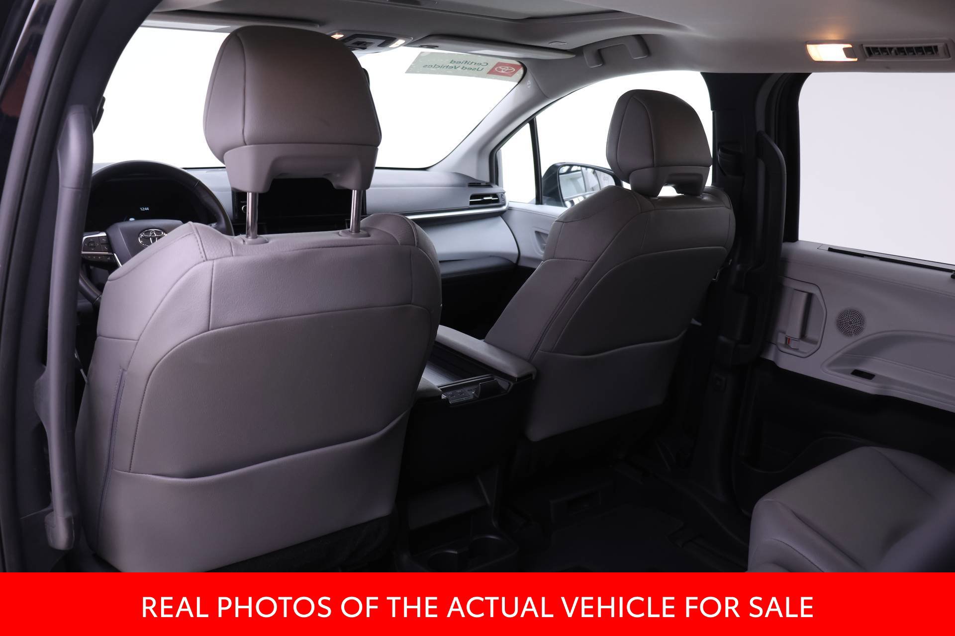 Certified 2026 Toyota Sienna XLE FWD image 12