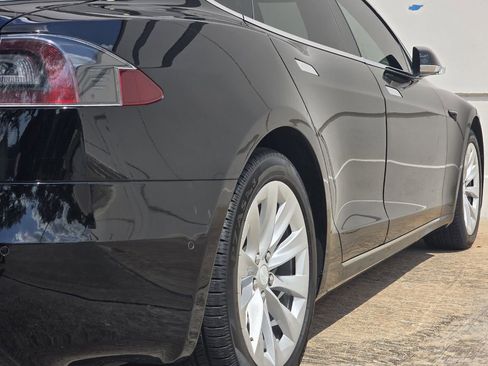 Used 2018 Tesla Model S 75D AWD/4WD image 32