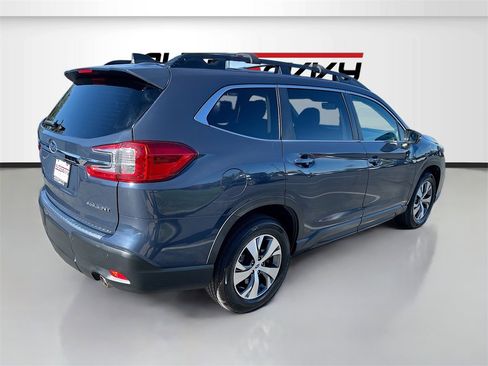 Used 2023 Subaru Ascent Premium w/ Convenience Package image 7