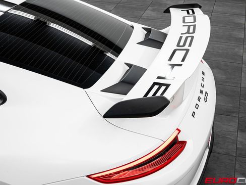 Used 2018 Porsche 911 GT3 image 18