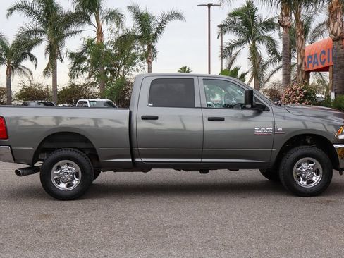 Used 2013 RAM 2500 Tradesman w/ Chrome Appearance Group image 11