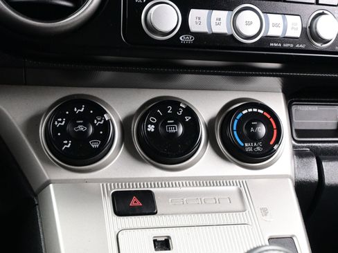 Used 2009 Scion xB image 18