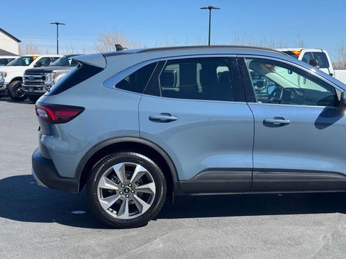 Used 2025 Ford Escape Platinum AWD/4WD image 5