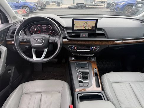 Used 2018 Audi Q5 2.0T Premium Plus w/ Premium Plus Package AWD/4WD image 6