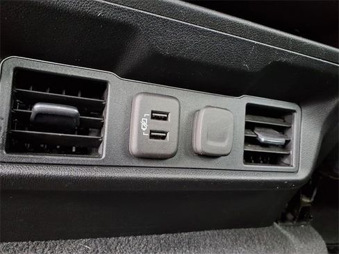 Used 2020 Chevrolet Silverado 1500 LT w/ All-Star Edition image 21