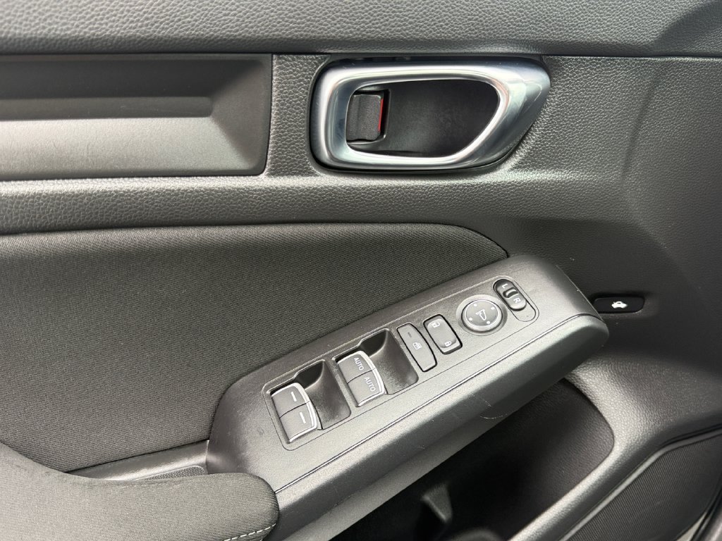 Used 2022 Honda Civic Sport image 11