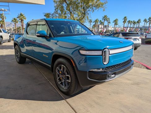 Used 2022 Rivian R1T Launch Edition image 5