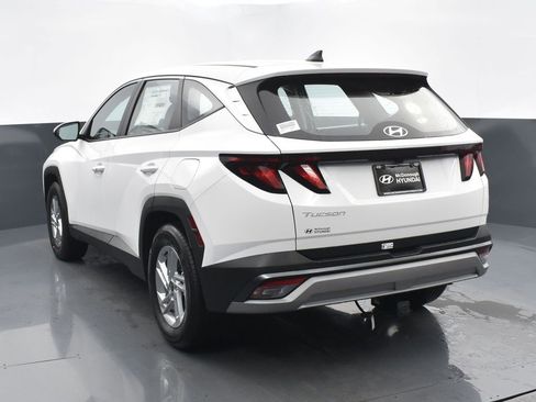 Used 2025 Hyundai Tucson SE image 5