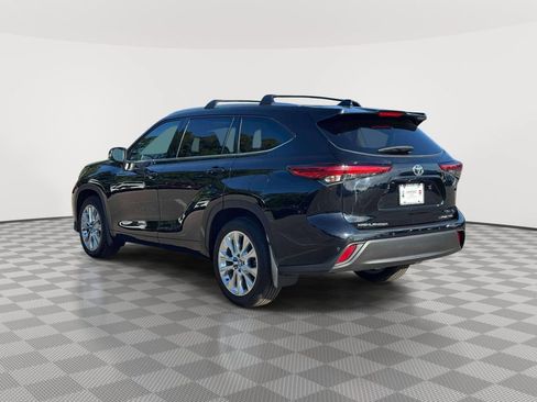 Used 2023 Toyota Highlander Limited AWD/4WD image 5